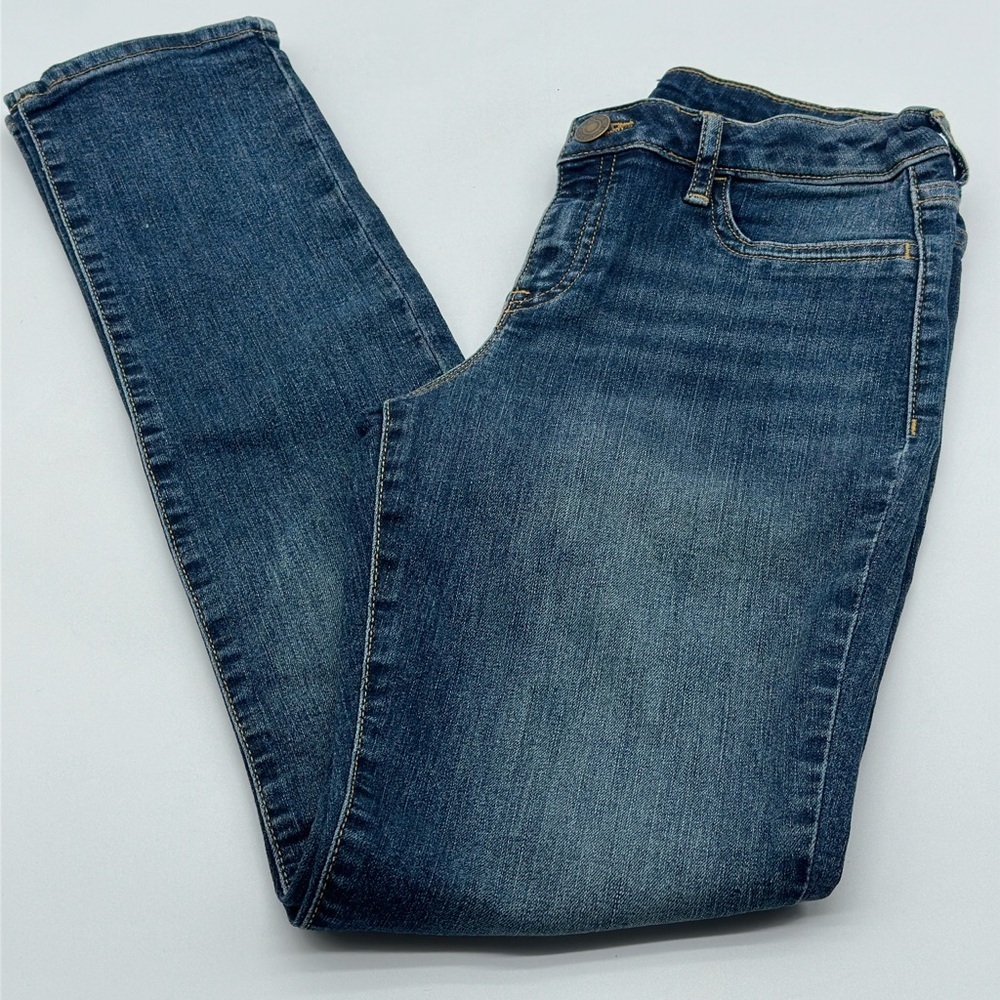 GAP Denim Women's Stretch Super Skinny Size 14 Medium Wash blue